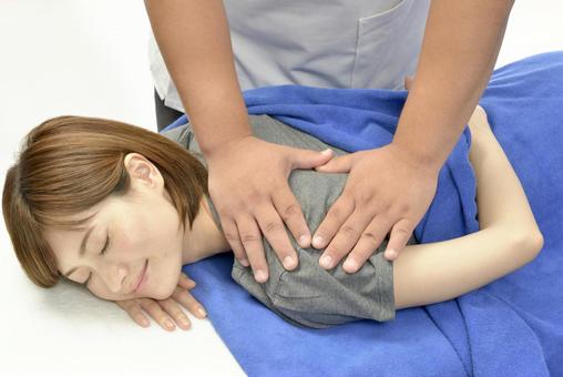 お問い合わせ・予約